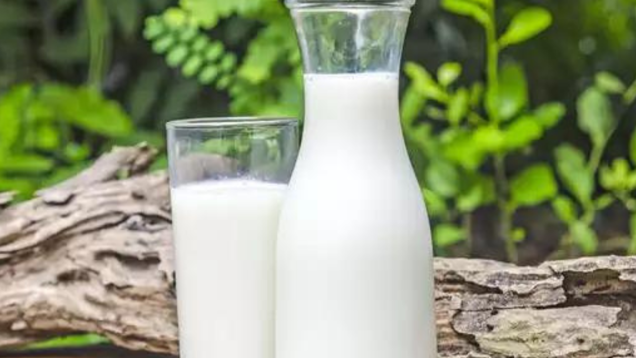 The Skin Benefits of Raw Milk: Nourish and Revitalize Your Complexion