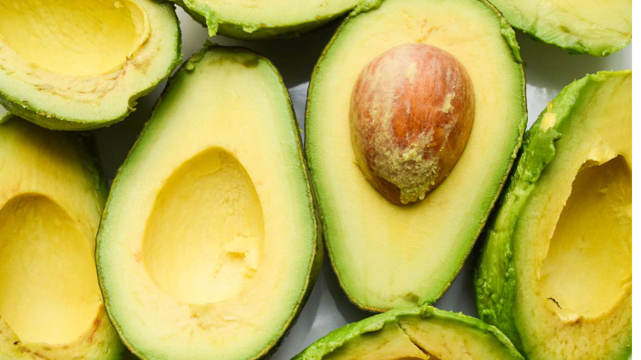 The Nutritional Powerhouse: Discover the Health and Skin Benefits of Avocado